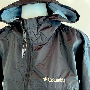 Columbia Center Ridge
Windbreaker Hooded Jacket Black
Men's Size L